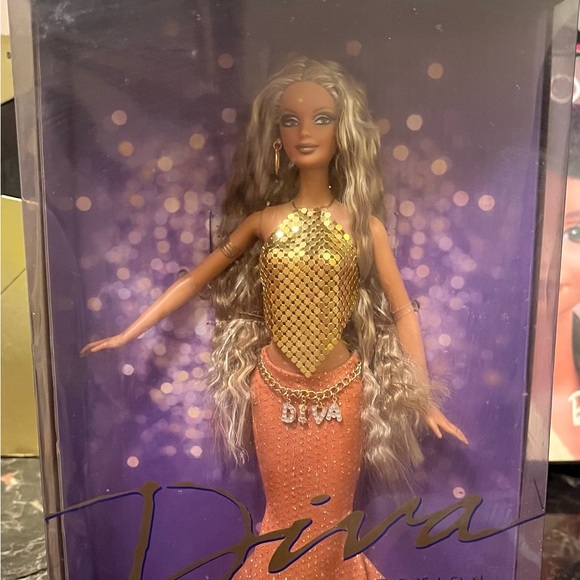 Diva’s Collection - Picture 1 of 1